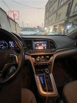 هیوندای ئەلەنترا